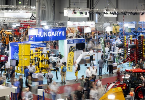 HUNGARIAN AGRICULTURAL COMPANIES AT THE GATE OF THE CZECH MARKET