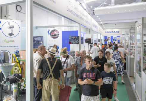 TÍZ MAGYAR VÁLLALKOZÁS RÉSZVÉTELÉVEL STARTOLT A 64. AGRA SZAKKIÁLLÍTÁS